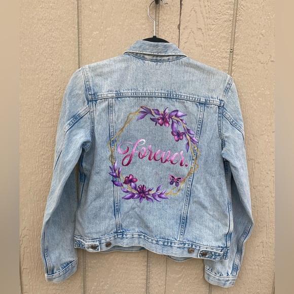 GAP Denim Jacket Puff Sleeve Icon Light Wash Size Small “Forever” Floral Painted - Picture 1 of 9